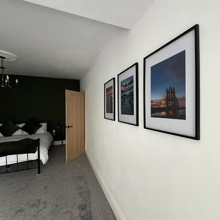 Upsall Warren Holiday home